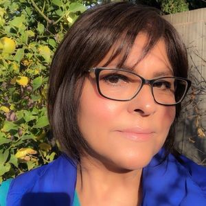 Meet your Posher, Dolores